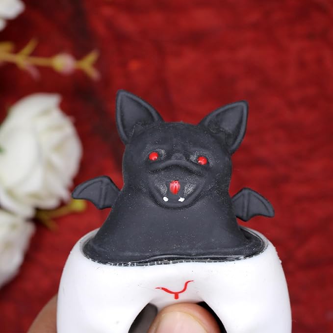 Title: Spooky Skull & Bat Pop-Up Stress Relief Toy – Halloween Decompression Fun