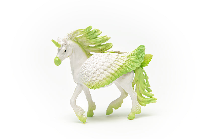 Magical Pegasus Unicorn Toy Figure – 14 cm | Fantasy Winged Horse Collectible | Hand-Painted Mythical Creature, Action Figures for Office Desk Study Table Decor
