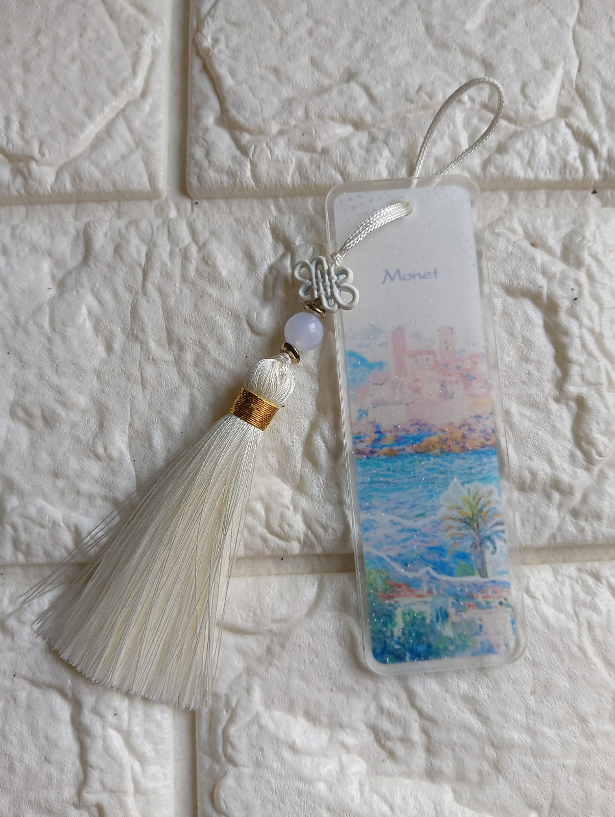 Elegant Tassel Acrylic Bookmark – Stylish & Durable Gift for Book Lovers