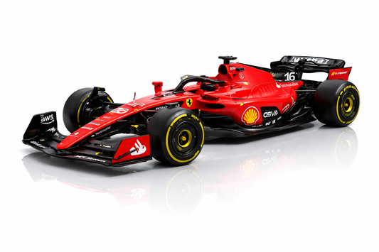 Bburago Ferrari SF23 Formula Racing Car No.16 1:24 Scale with Driver Figure – Diecast Model Toy (Ages 14+)