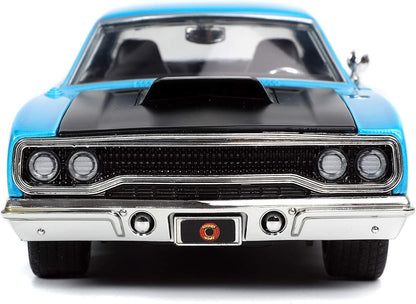 Looney Tunes 1:24 1970 Plymouth Roadrunner Die-cast Car and 2.75"" Wile E. Coyote Figure, Toys for Kids and Adults( COD NOT AVAILABLE)