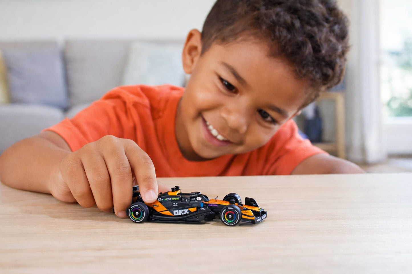 Hot Wheels Premium F1 McLaren Formula 1 Team 2025 #4 with Kool Kombi Mattel 80- Metal/Metal Real Riders (COD NOT AVAILABLE)