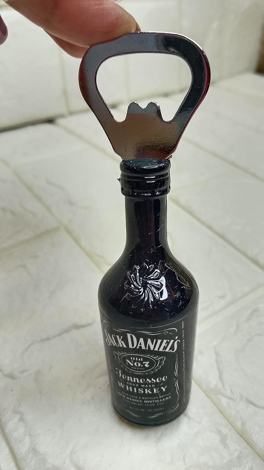 Magnetic Bottle Opener (Jack Daniel black)