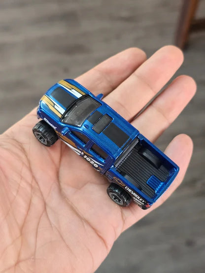 Hot Wheels Die-Cast Off-Road Car Collection – Chevy Silverado Trail Boss LT & Big-Air Bel-Air | COD NOT AVAILABLE