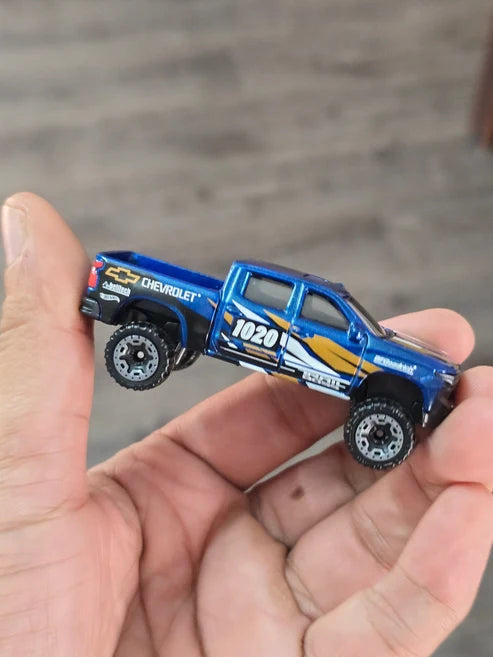 Hot Wheels Die-Cast Off-Road Car Collection – Chevy Silverado Trail Boss LT & Big-Air Bel-Air | COD NOT AVAILABLE