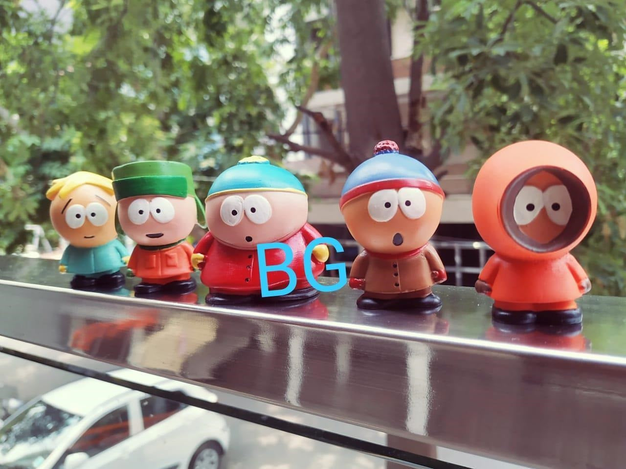 South Park Family Set Of 5 Polyresin Figures | 6 Cm | Made In India ; Hand Painted | Stan Marsh ; Kyle Broflovski ; Eric Cartman ; Kenny Mccormick |  MTV HBO Series ; South Park |